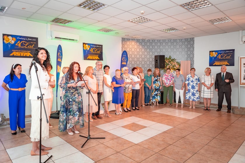 Centrum Handlowe Astra przy Horbaczewskiego świętuje 40-lecie. W niedzielę 22 czerwca 2025 r. uhonorowano pracowników i klientów.