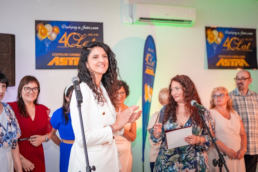 Centrum Handlowe Astra przy Horbaczewskiego świętuje 40-lecie. W niedzielę 22 czerwca 2025 r. uhonorowano pracowników i klientów.
