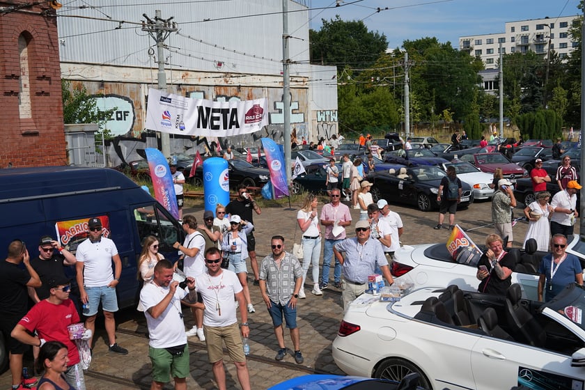 Meta Ogólnopolskiego Charytatywnego Rajdu Cabrio  na Zajezdni Popowice