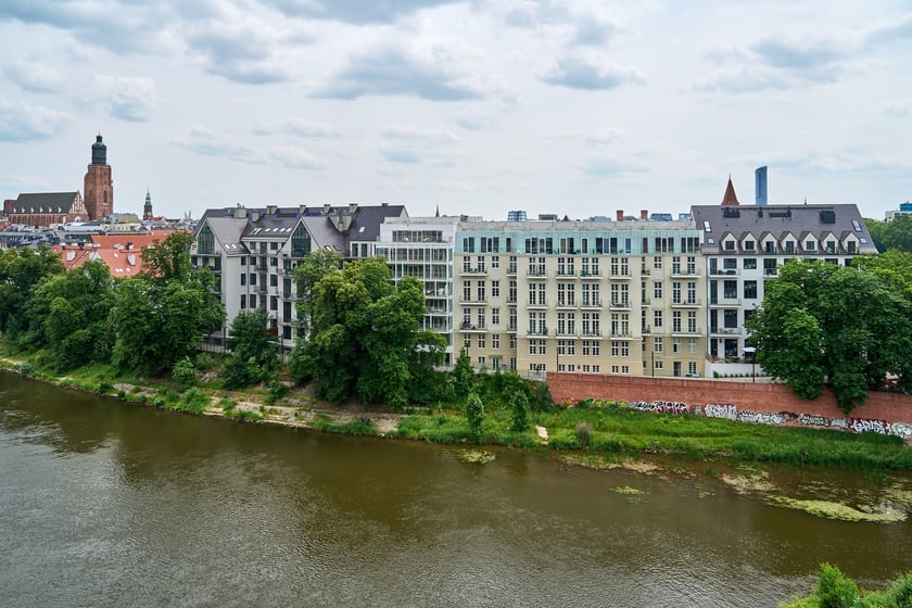Panorama Wrocławia z Krupa Gallery znajdującej się na 8. piętrze budynku przy Księcia Witolda
