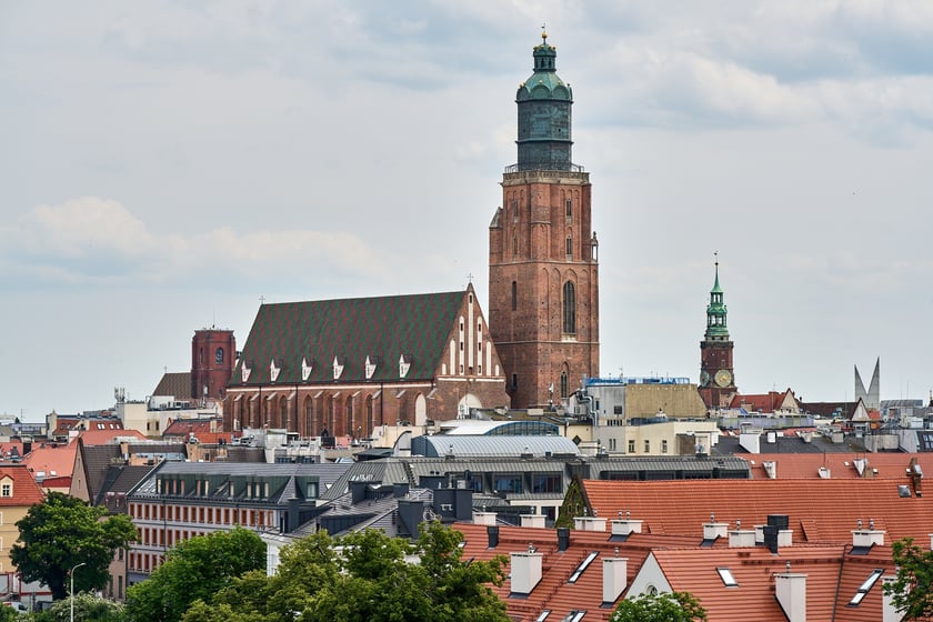 Panorama Wrocławia z Krupa Gallery znajdującej się na 8. piętrze budynku przy Księcia Witolda