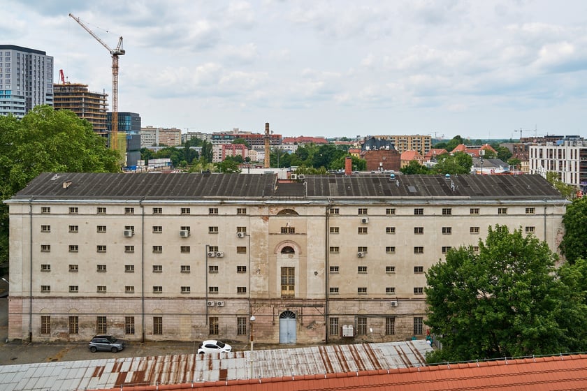 Panorama Wrocławia z Krupa Gallery znajdującej się na 8. piętrze budynku przy Księcia Witolda