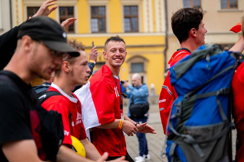 Ruszył XV Wrocław Cup! Kolorowa parada otworzyła Międzynarodowy Turniej w Piłce Ulicznej