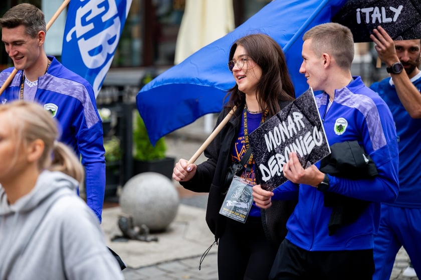 Ruszył XV Wrocław Cup! Kolorowa parada otworzyła Międzynarodowy Turniej w Piłce Ulicznej