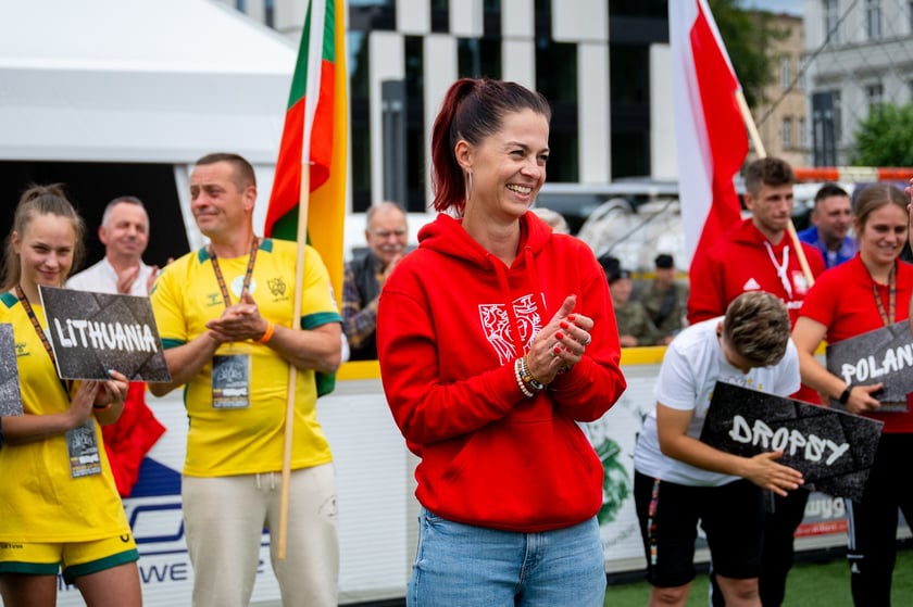 Ruszył XV Wrocław Cup! Kolorowa parada otworzyła Międzynarodowy Turniej w Piłce Ulicznej