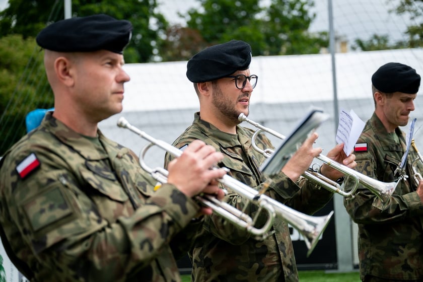 Ruszył XV Wrocław Cup! Kolorowa parada otworzyła Międzynarodowy Turniej w Piłce Ulicznej