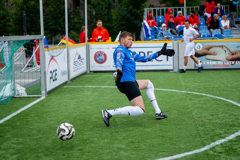 Ruszył XV Wrocław Cup! Kolorowa parada otworzyła Międzynarodowy Turniej w Piłce Ulicznej