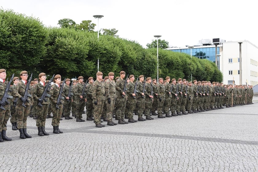 Przysięga żołnierzy 16. Dolnośląskiej Brygady Obrony Terytorialnej