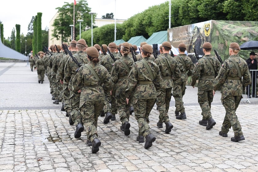 Przysięga żołnierzy 16. Dolnośląskiej Brygady Obrony Terytorialnej