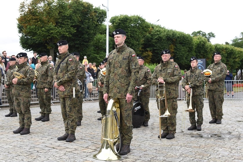 Przysięga żołnierzy 16. Dolnośląskiej Brygady Obrony Terytorialnej