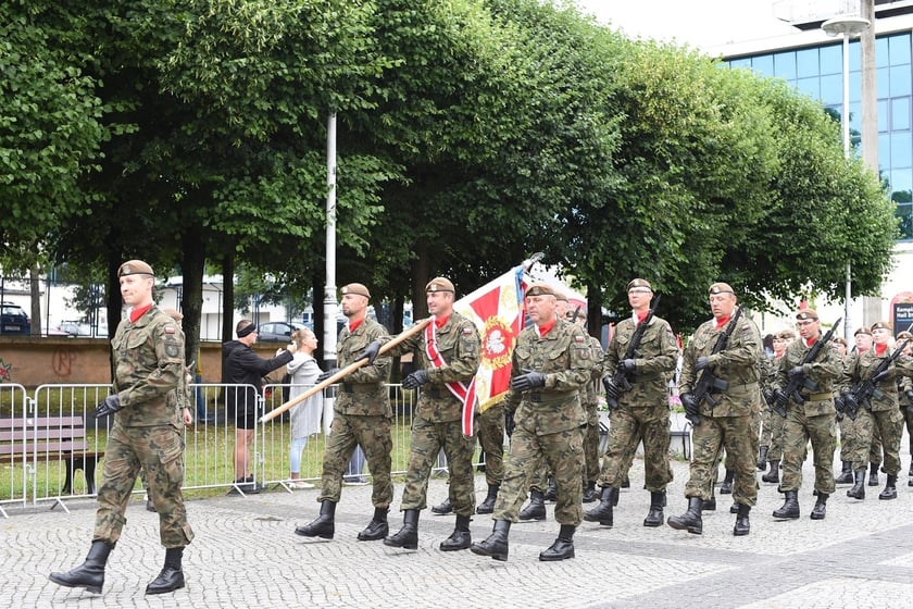 Przysięga żołnierzy 16. Dolnośląskiej Brygady Obrony Terytorialnej