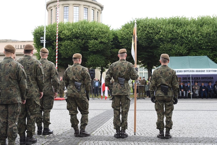 Przysięga żołnierzy 16. Dolnośląskiej Brygady Obrony Terytorialnej