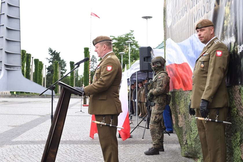 Przysięga żołnierzy 16. Dolnośląskiej Brygady Obrony Terytorialnej