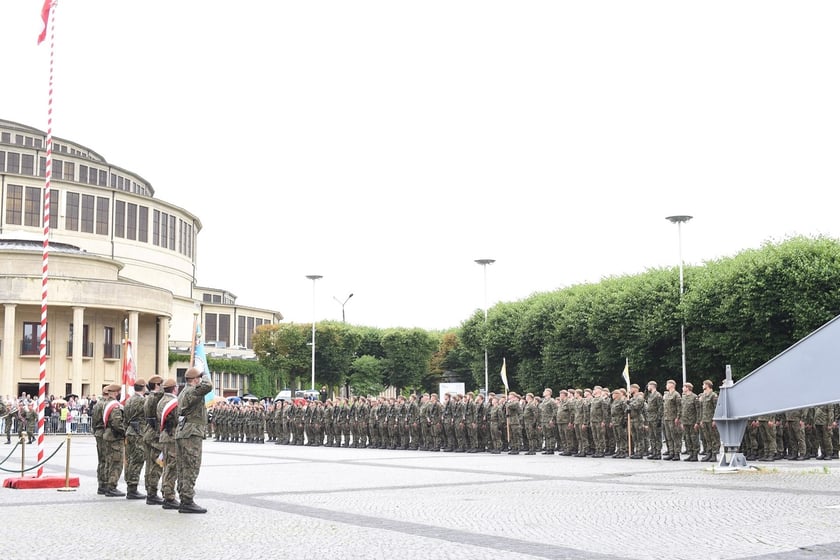 Przysięga żołnierzy 16. Dolnośląskiej Brygady Obrony Terytorialnej