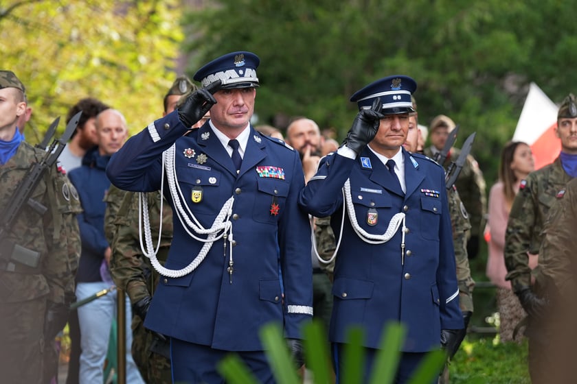 Uroczystości przy pomniku Rotmistrza Witolda Pileckiego w 81. rocznicę wybuchu Powstania Warszawskiego