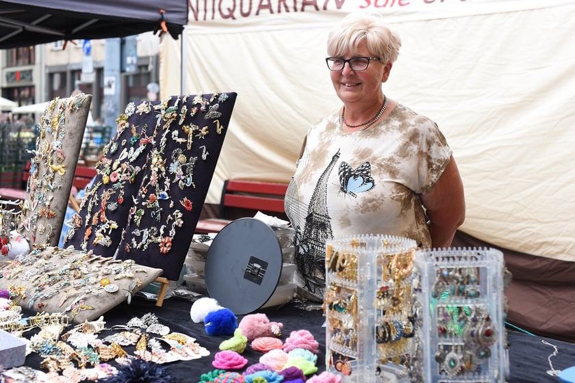 Giełda Staroci w okolicach Rynku, przy Kościele św. Marii Magdaleny na skwerze przy rogu ulic Szewskiej i Wita Stwosza- 8-10 sierpnia