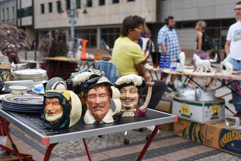 Giełda Staroci w okolicach Rynku, przy Kościele św. Marii Magdaleny na skwerze przy rogu ulic Szewskiej i Wita Stwosza- 8-10 sierpnia