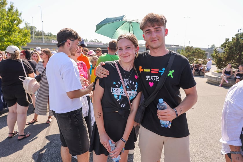 Fanie Eda Sheerana w drodze na kncert na Tarczyński Arena Wrocław, 15 sierpnia 2025