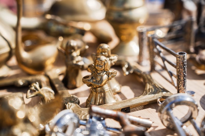 Giełda staroci pod Iglicą we Wrocławiu