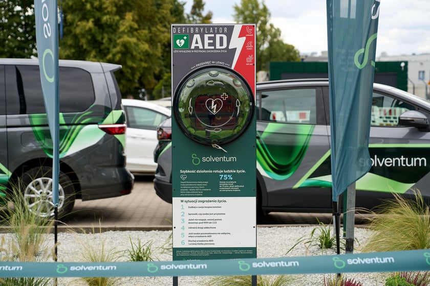Oddanie do użytku defibrylatora AED przy Kwidzyńskiej na Kowalach, 22 sierpnia 2025