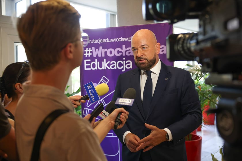 Inauguracja roku szkolnego 2025/26 w Imparcie z udziałem dyrektorów wrocławskich placówek oświatowych i władz miasta