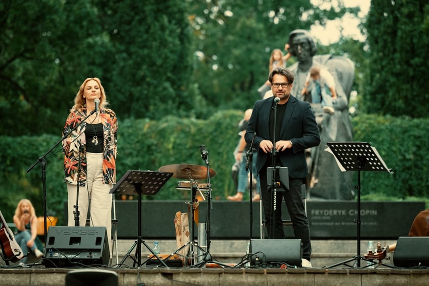 W parku Południowym z koncertem w cyklu „Muzyczne Parki Wrocławia” wystąpiła Marzena Słowik z zespołem „Słowik e os pássaros do amor”.