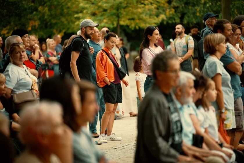 W parku Południowym z koncertem w cyklu „Muzyczne Parki Wrocławia” wystąpiła Marzena Słowik z zespołem „Słowik e os pássaros do amor”.