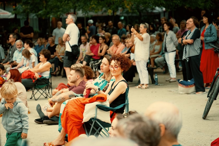 W parku Południowym z koncertem w cyklu „Muzyczne Parki Wrocławia” wystąpiła Marzena Słowik z zespołem „Słowik e os pássaros do amor”.