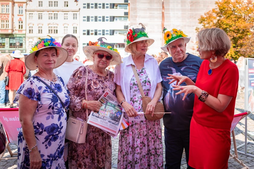 Starszaki z Kozanowa. Wrocławskie Dni Seniora 2025 na pl. Solnym