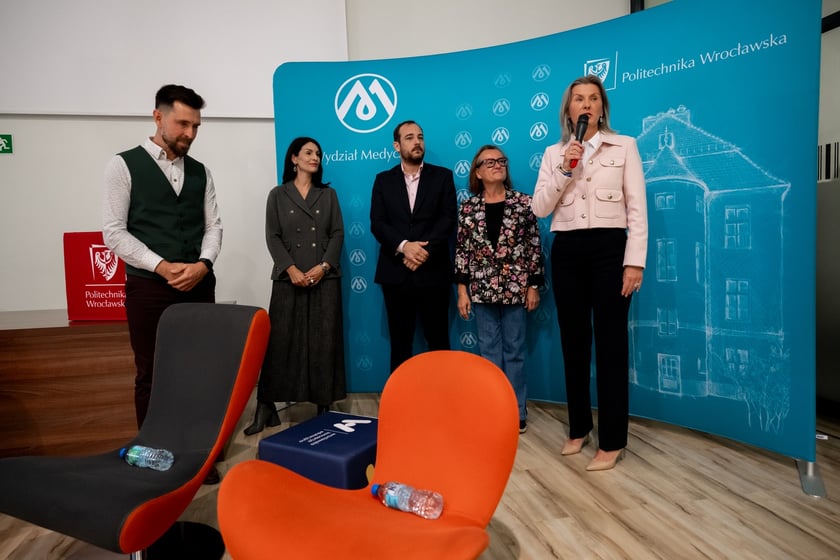 Na zdjęciach 3. Festiwal Pierwszej Pomocy na Politechnice Wrocławskiej &ndash; rozpoczęcie konferencji &bdquo;Bezpieczny Wrocław&rdquo;