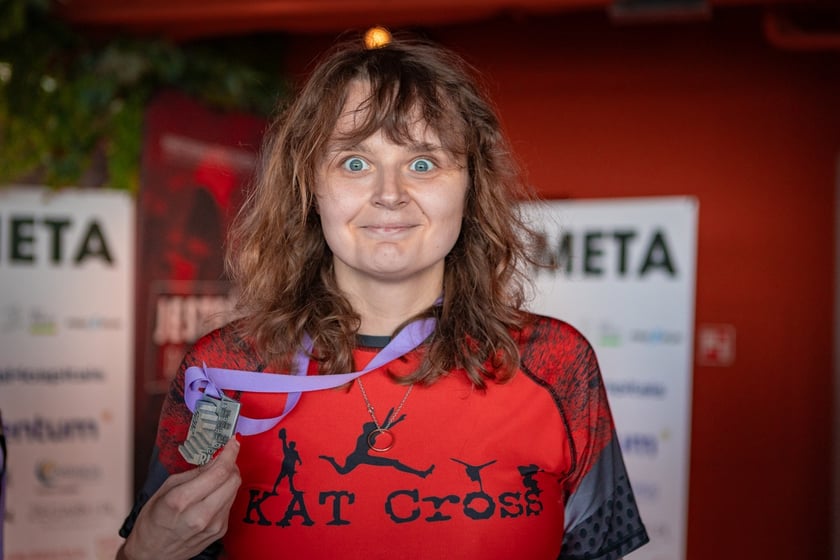 Uczestnicy 10. Sky Tower Run we Wrocławiu