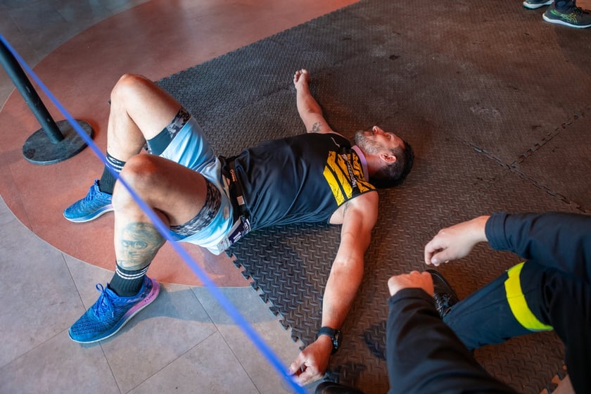 Uczestnicy 10. Sky Tower Run we Wrocławiu