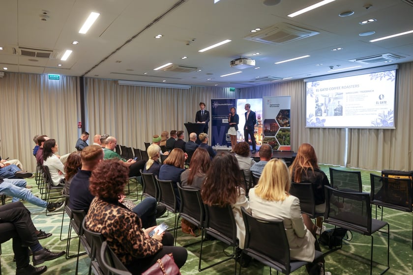 Na zdjęciach IV edycja programu &bdquo;Od pola na wrocławski st&oacute;ł&rdquo; we wrocławskim Novotelu