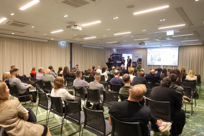 Na zdjęciach IV edycja programu &bdquo;Od pola na wrocławski st&oacute;ł&rdquo; we wrocławskim Novotelu