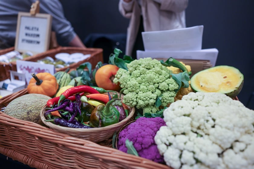 Na zdjęciach IV edycja programu &bdquo;Od pola na wrocławski st&oacute;ł&rdquo; we wrocławskim Novotelu