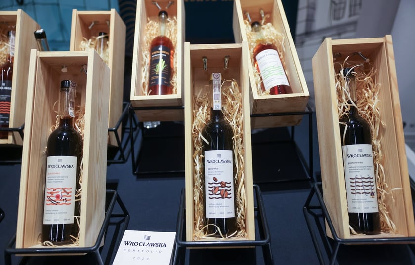 Na zdjęciach IV edycja programu &bdquo;Od pola na wrocławski st&oacute;ł&rdquo; we wrocławskim Novotelu