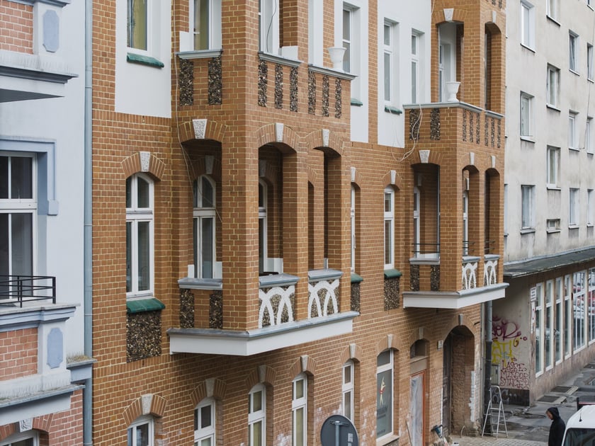 Kamienica Daszyńskiego 41 w trakcie remontu na przełomie września i października 2025