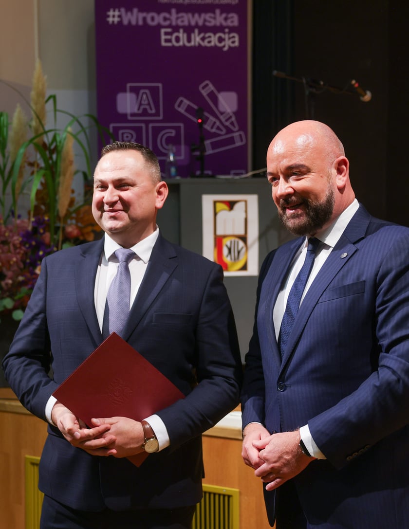 Dzień Edukacji Narodowej. Wręczenie Nagród Prezydenta Wrocławia nauczycielom wrocławskich szkół i przedszkoli