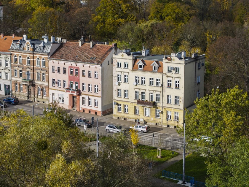Leśnica: Średzka 2-4-8B