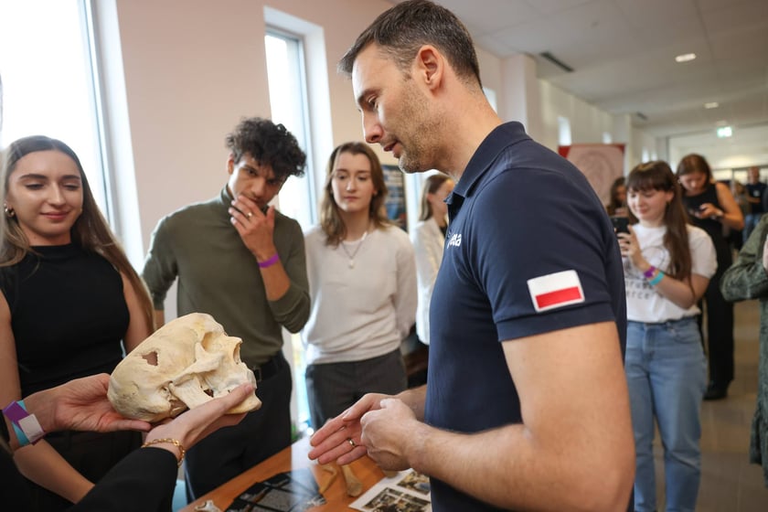 Spotkanie z polskim astronautą dr Sławoszem Uznańskim-Wiśniewskim na Uniwersytecie medycznym we Wrocławiu, 12 listopada 2025