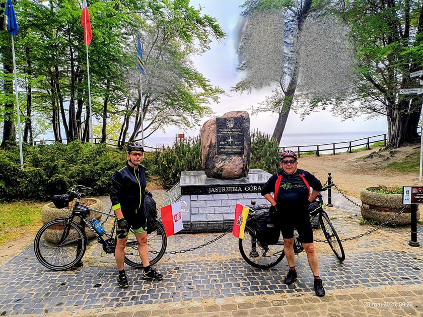 J&J dookoła Polski. Są już na półmetku i zapraszają na spotkanie w CAL na Maślicach | ZDJĘCIA