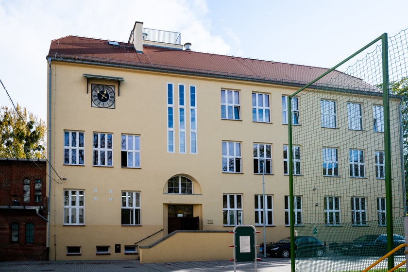 Zespół Szkół Ekonomiczno-Administracyjnych przy ul. Worcella