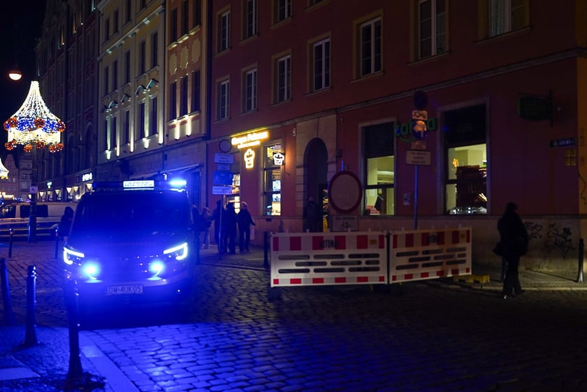 Plac Solny w dniu otwarcia Wrocławskiego Jarmarku Bożonarodzeniowego, 21 listopada 2025