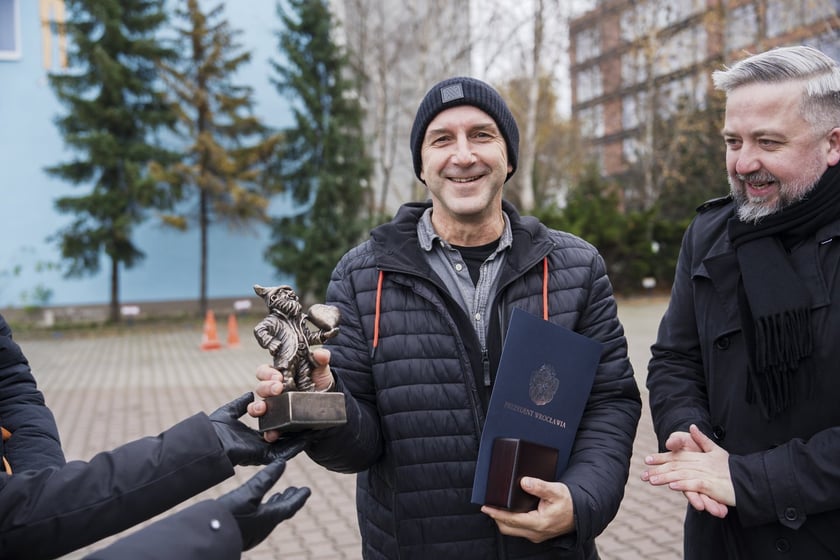 Andrzej Tylkowski, jeden z najbardziej rozpoznawalnych wrocławskich artyst&oacute;w