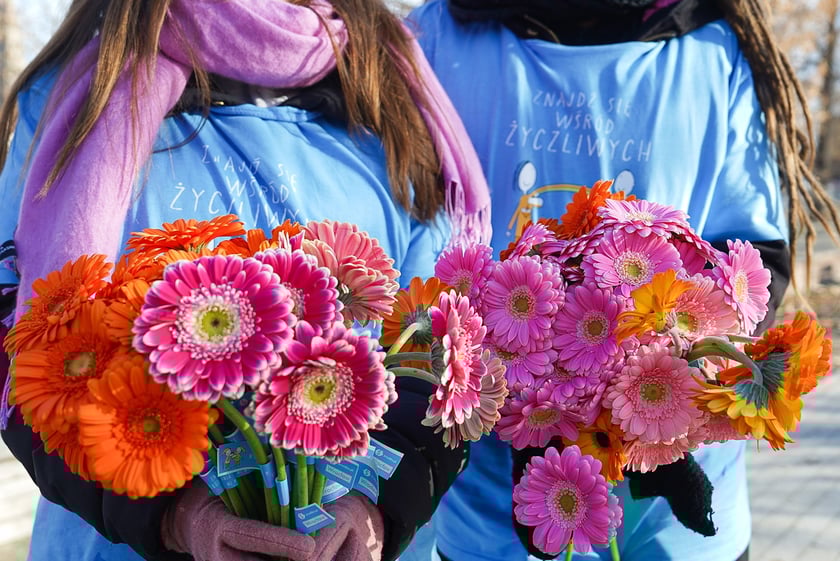 Odsłonięcie Ławeczki Życzliwości na bulwarze Xawerego Dunikowskiego, 21 listopada 2025