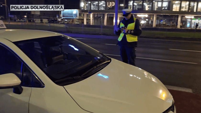 Kontrole taksówek na aplikacje we Wrocławiu.