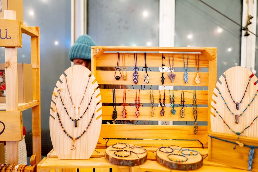 jarmark świąteczny w Marinie Kleczków we Wrocławiu