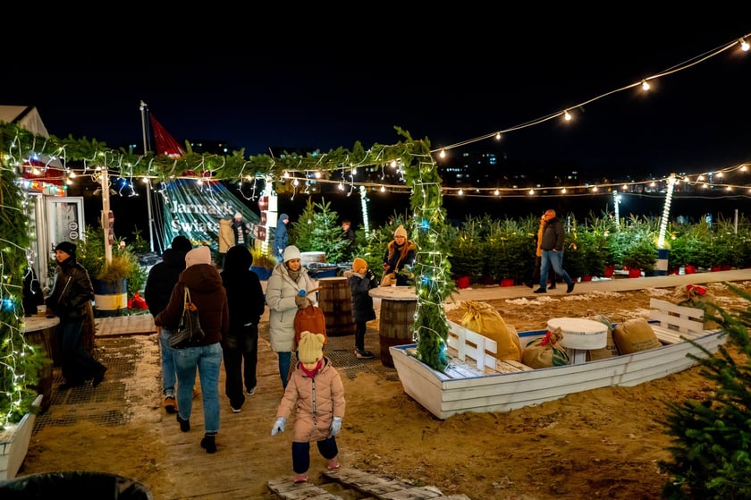 jarmark świąteczny w Marinie Kleczków we Wrocławiu
