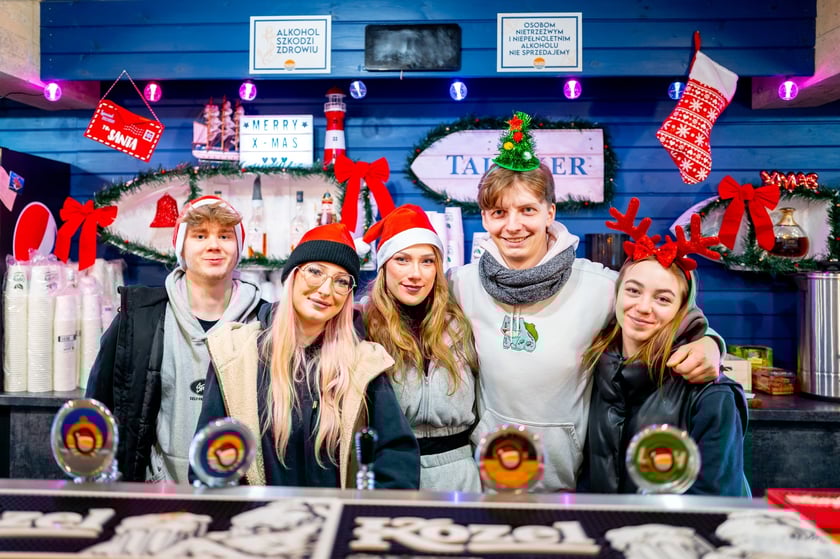 jarmark świąteczny w Marinie Kleczków we Wrocławiu