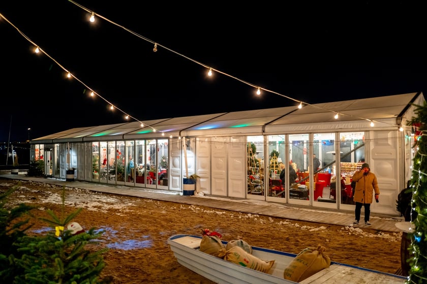 jarmark świąteczny w Marinie Kleczków we Wrocławiu